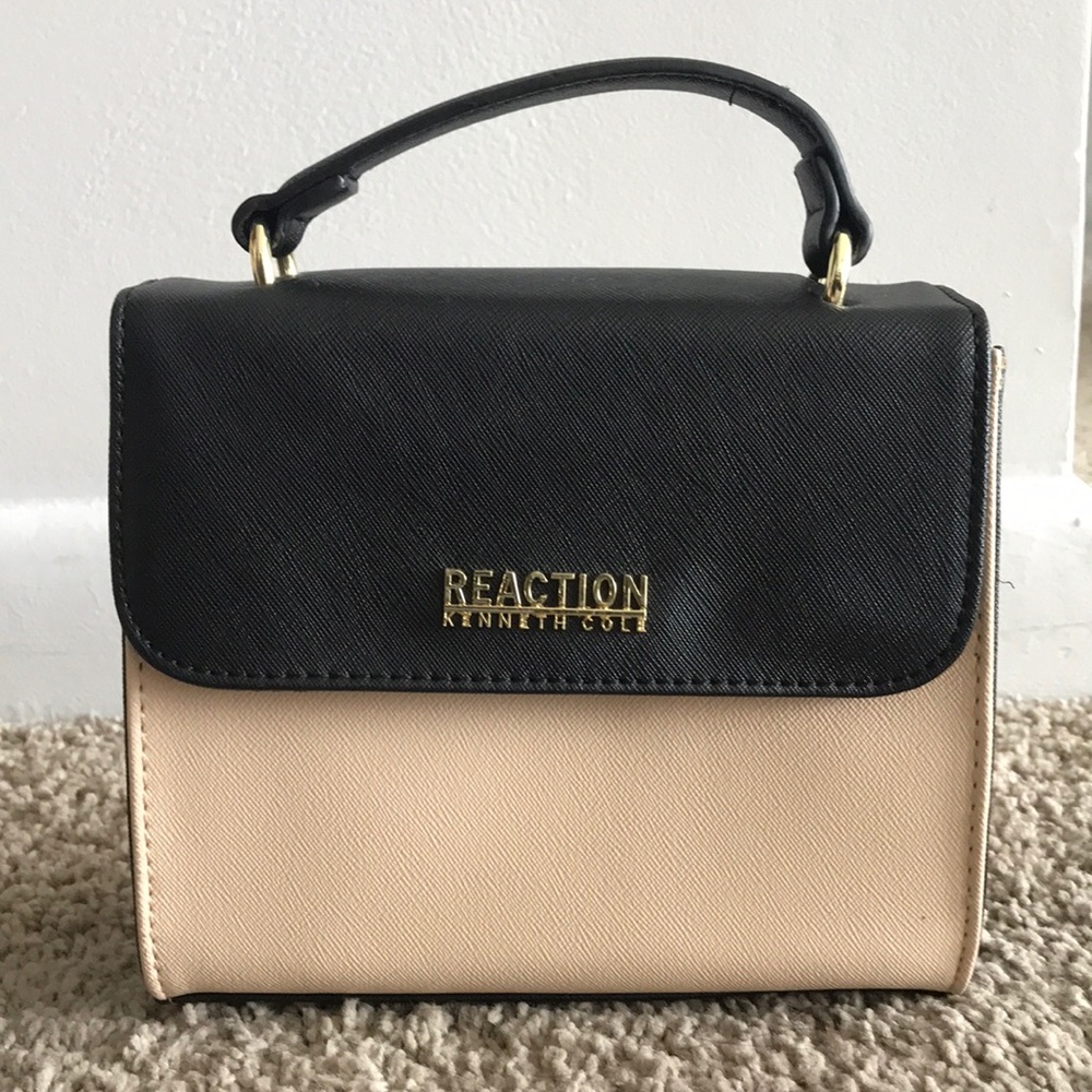 Adorable and stylish small purse